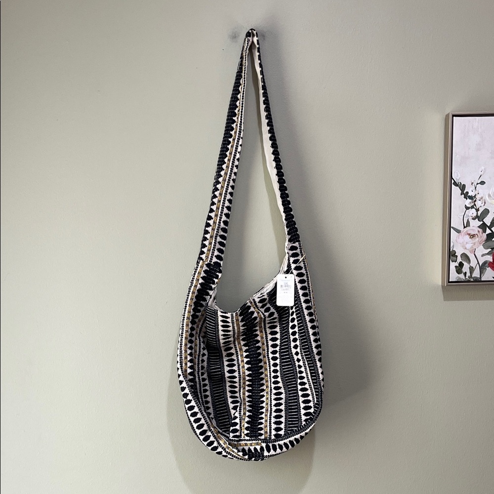 🌸3 for $10 Primark Black and Cream Shoulder Bag